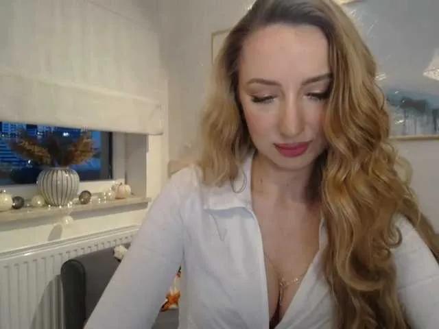 JulietteGlow on BongaCams