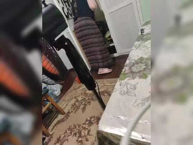 Karinasky on BongaCams