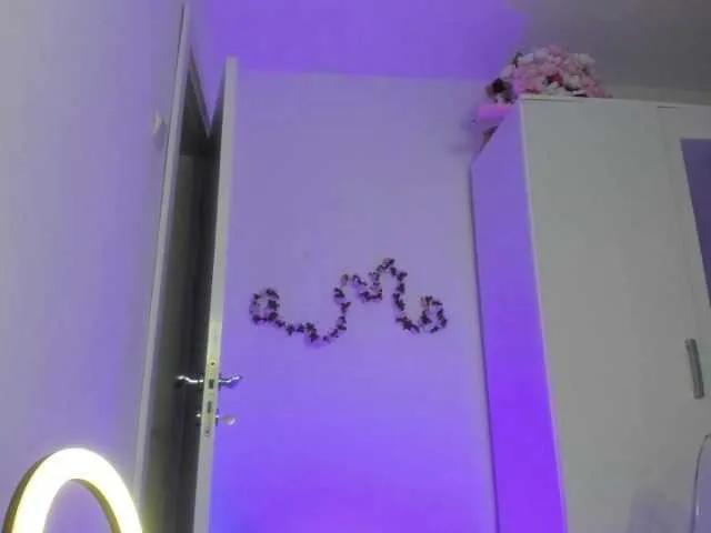 kaylalaine1 on BongaCams