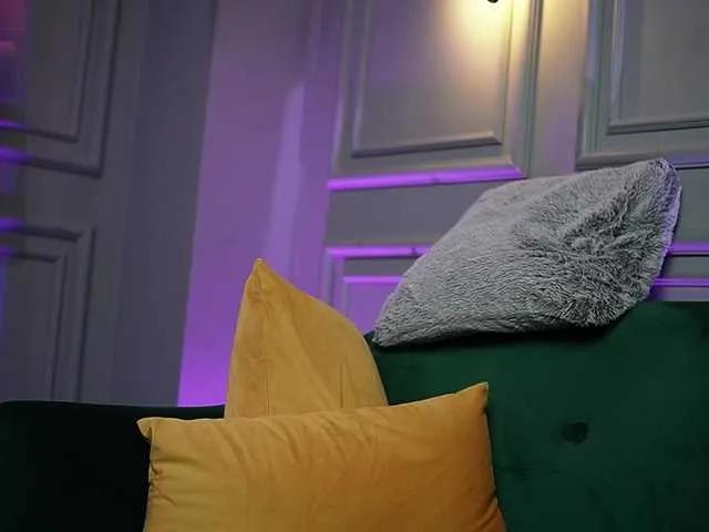 KendalDubai on BongaCams