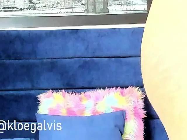 kloe-squirts on BongaCams