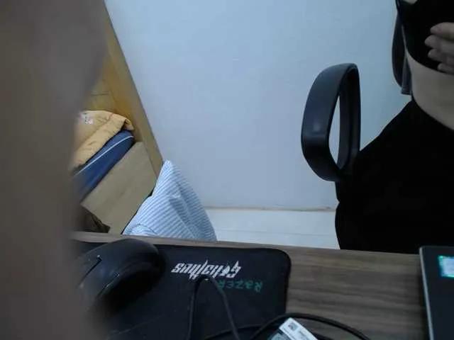 Lady-Young on BongaCams