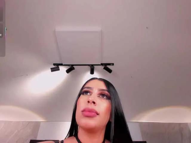 LeahLombardi on BongaCams