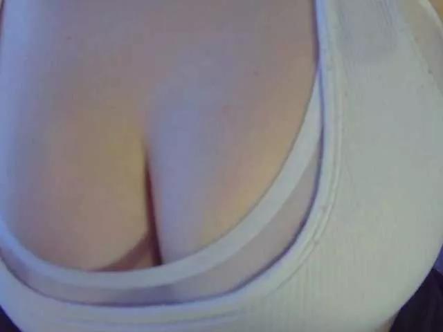 Leysun7 on BongaCams