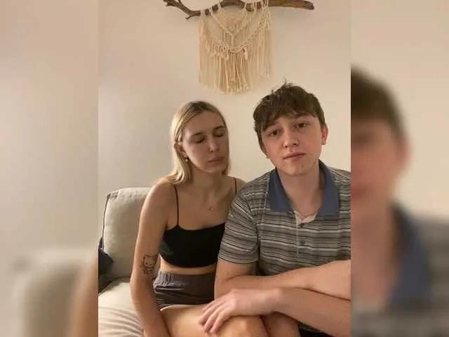 LinaTwins on BongaCams