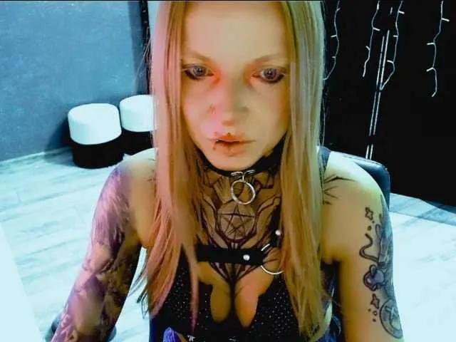 LisaModel on BongaCams