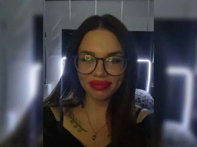 Liysan11 on BongaCams