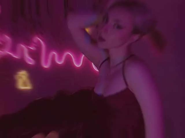 LollyGirlMoon on BongaCams