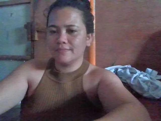 LovelyShaxxx3 on BongaCams