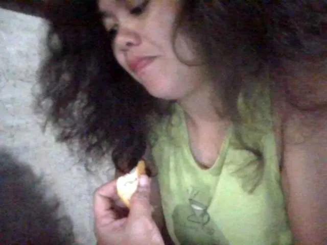 LovelyShaxxx3 on BongaCams