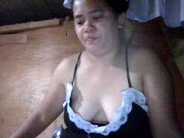 LovelyShaxxx3 on BongaCams