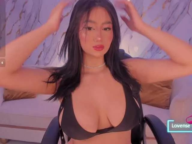 MaddisonLowe on BongaCams