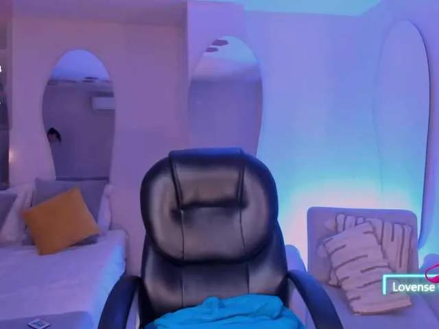 MaddisonLowe on BongaCams