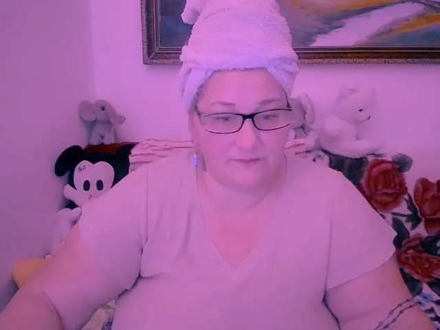 Marryaxx on BongaCams