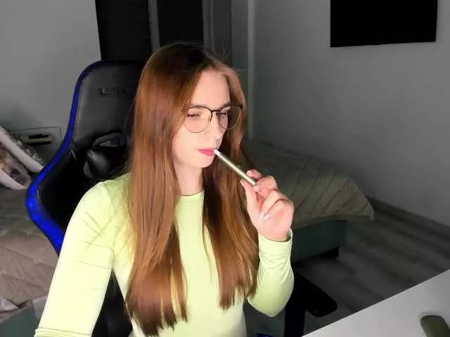 MCfly-1 on BongaCams