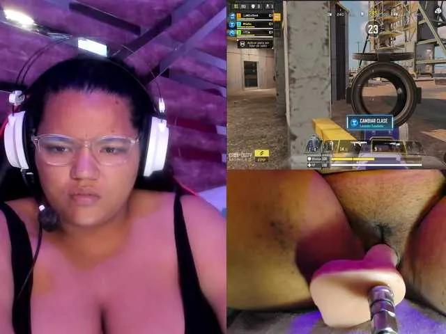 MhiaRey on BongaCams