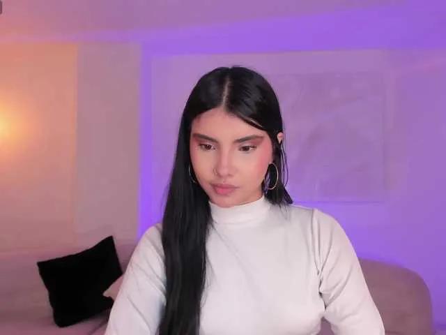 MiaLaurence on BongaCams