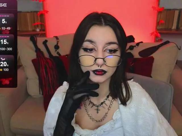 MistressMarcelline on BongaCams