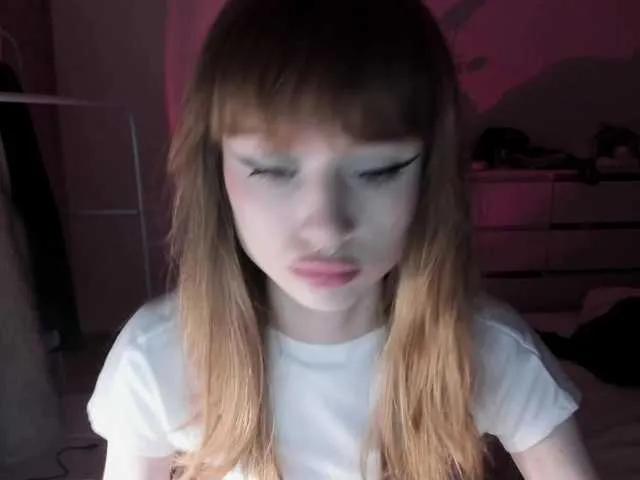 mnepohuyy on BongaCams