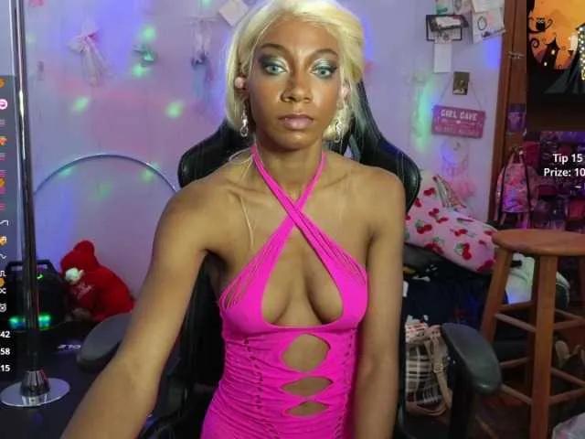 Mocha17 on BongaCams