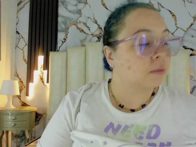 mollieblue69 on BongaCams