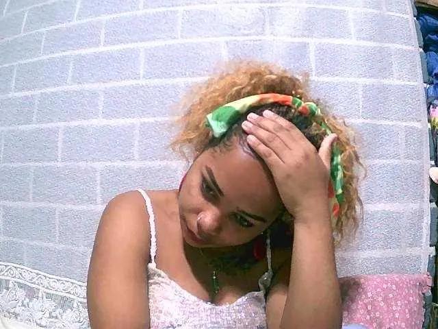 Monica1612 on BongaCams