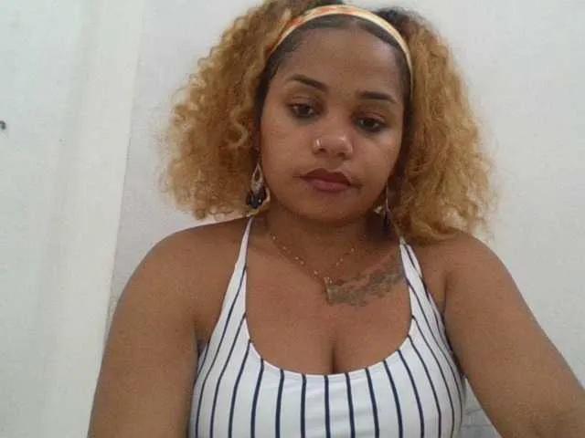 Monica1612 on BongaCams