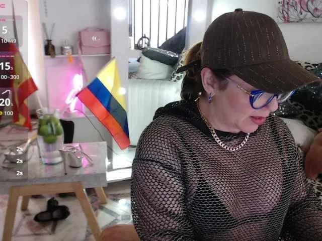 Myrnasexxx on BongaCams