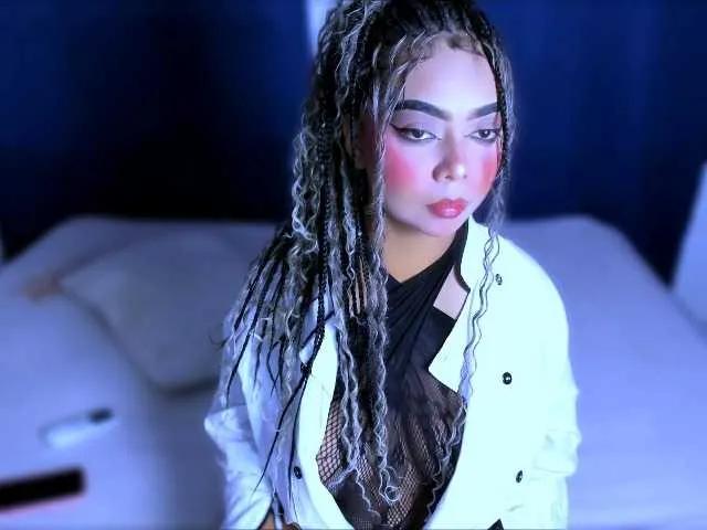 nahomy-ryans on BongaCams