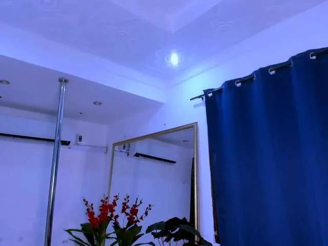 nahomy-ryans on BongaCams