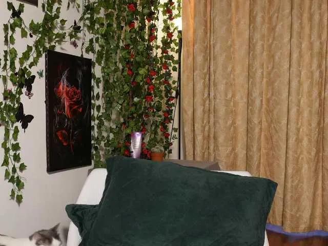 NaughtYHomemadE on BongaCams