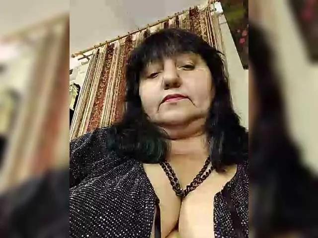 Nezsbudka on BongaCams