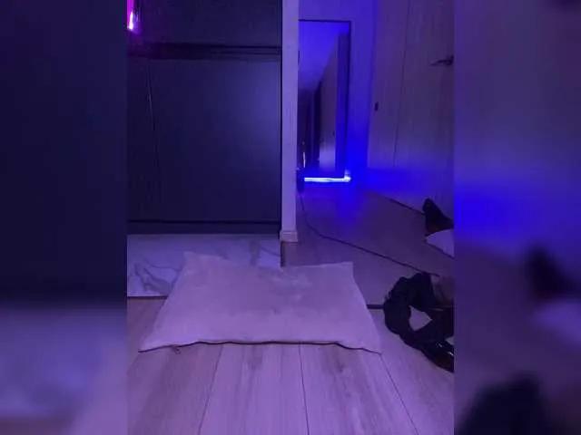 NickiMaldini on BongaCams