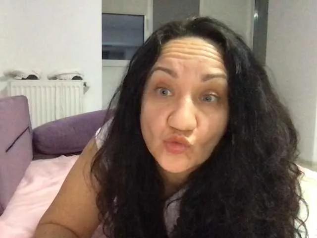 paula19801 on BongaCams