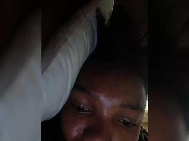 Petitegoddess on BongaCams