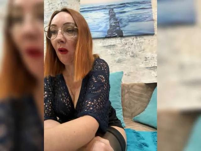 Pink-Lips on BongaCams