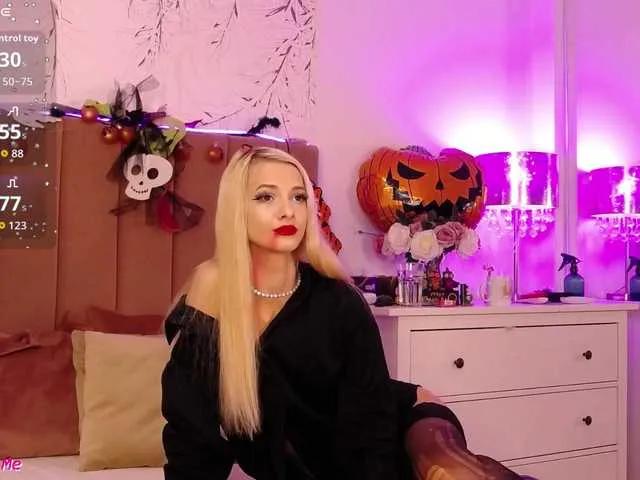 PinkySparkss on BongaCams