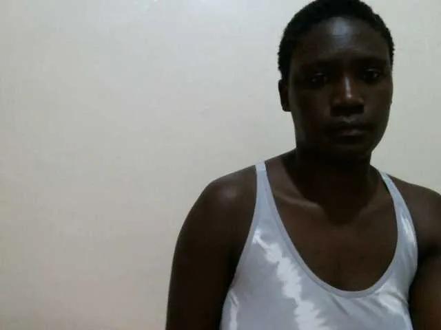 pretty-lioness on BongaCams