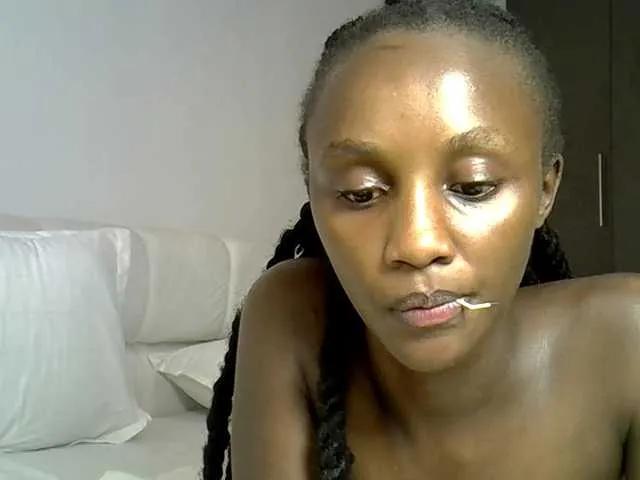 Prettygee on BongaCams