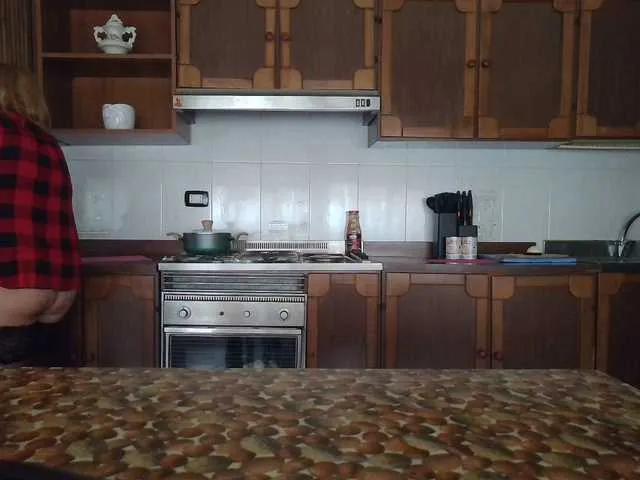 pussyboom11 on BongaCams