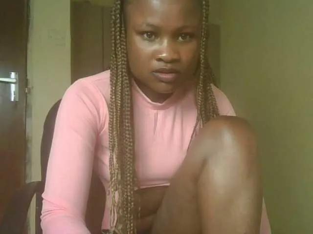 queenivy on BongaCams