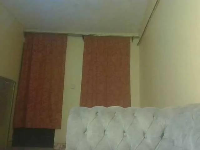 queenivy on BongaCams