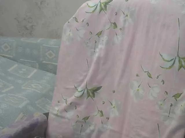 Red-Rose-777 on BongaCams