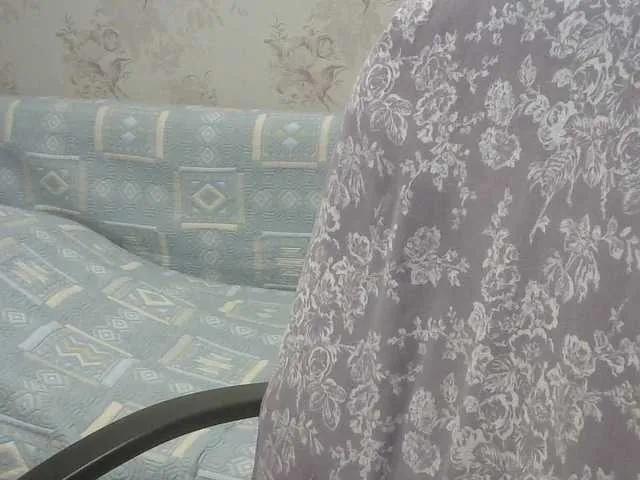 Red-Rose-777 on BongaCams