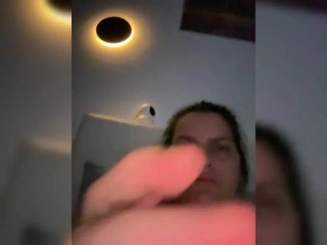 ReveMignoneX on BongaCams