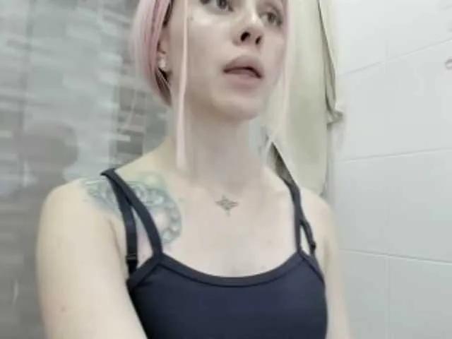 RevySadashiTrue on BongaCams