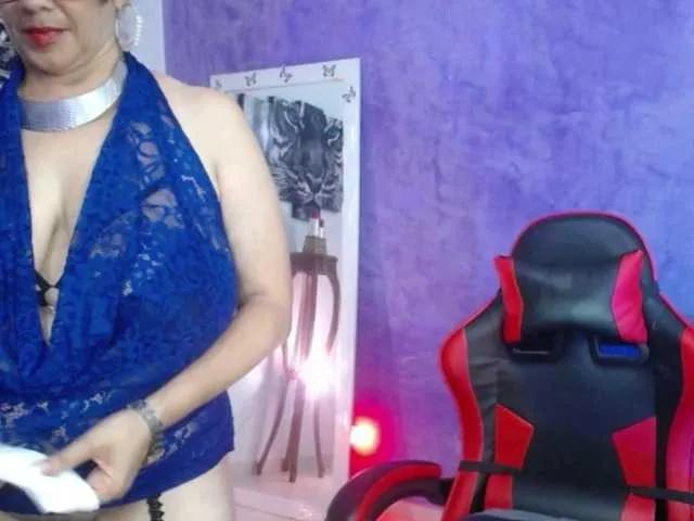 SaraSmith2 on BongaCams