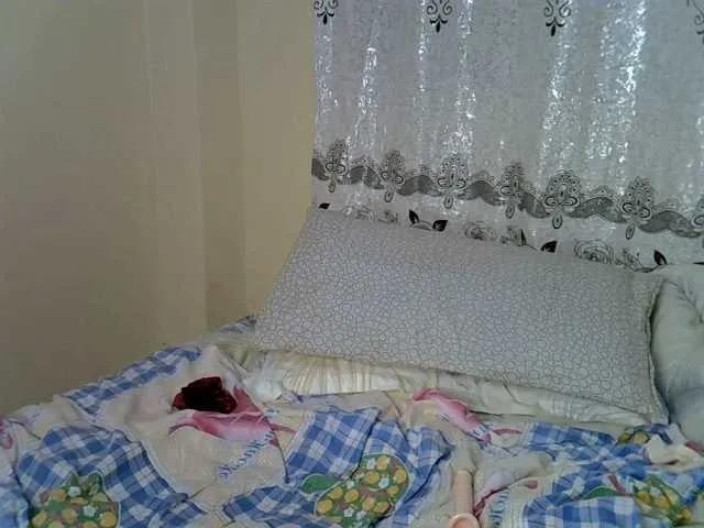 Sexxyqueenss on BongaCams