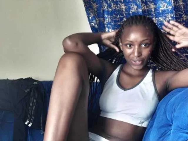 sexy-candy on BongaCams