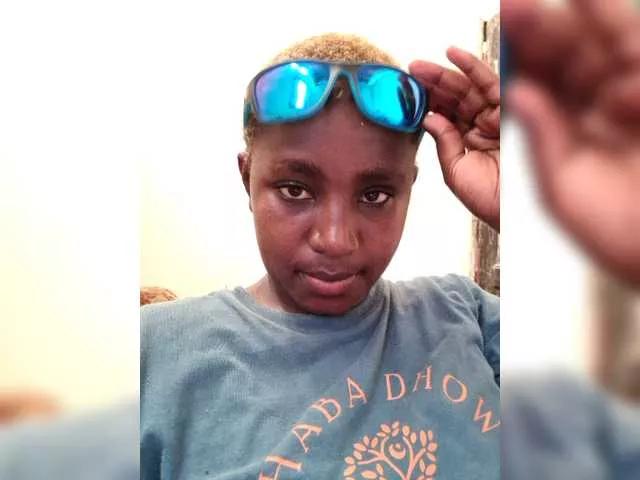 sexy-candy on BongaCams